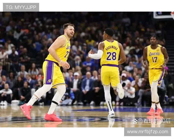 2000年NBA常规赛最终排名出炉湖人领跑西部步行者登顶东部 2000年NBA常规赛最终排名出炉湖人领跑西部步行者登顶东部